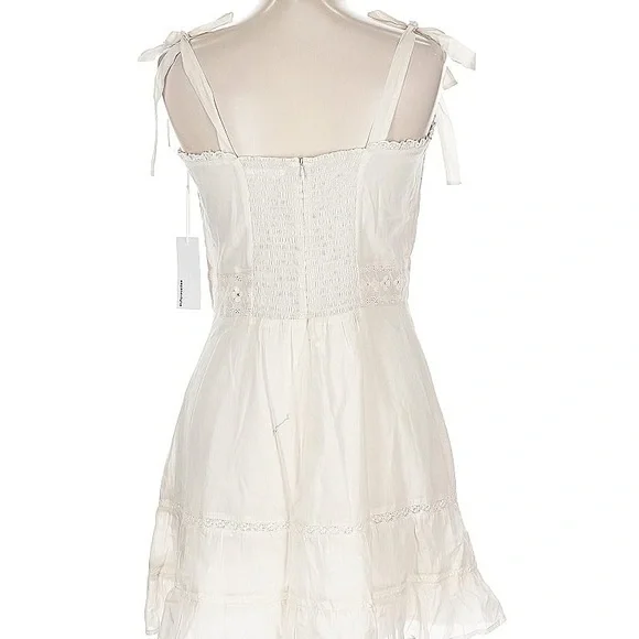 Reformation Maeve Dress – Cream Eyelet Mini | Size 12 | Romantic + Feminine NWT - Picture 2 of 4